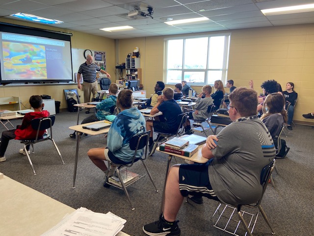 Oak_HillHS's tweet image. High School students focused on their life's work, favorite qualities, career goals, and FAFSA 4caster. #preparingforfuture