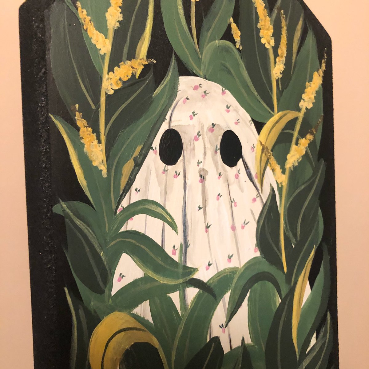 nnaturenurture's tweet image. oh to be a floral sheet ghost n a corn field