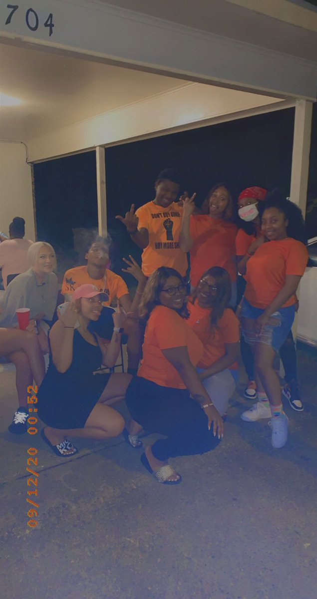 Kvng_Corey11's tweet photo. Gang shit❤️🤙🏽 #ForeverUs💕 #LLTETE🕊💞 https://t.co/fHYPBBSRiT