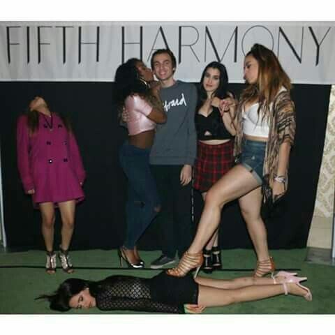 fifth harmony out of context, a thread;