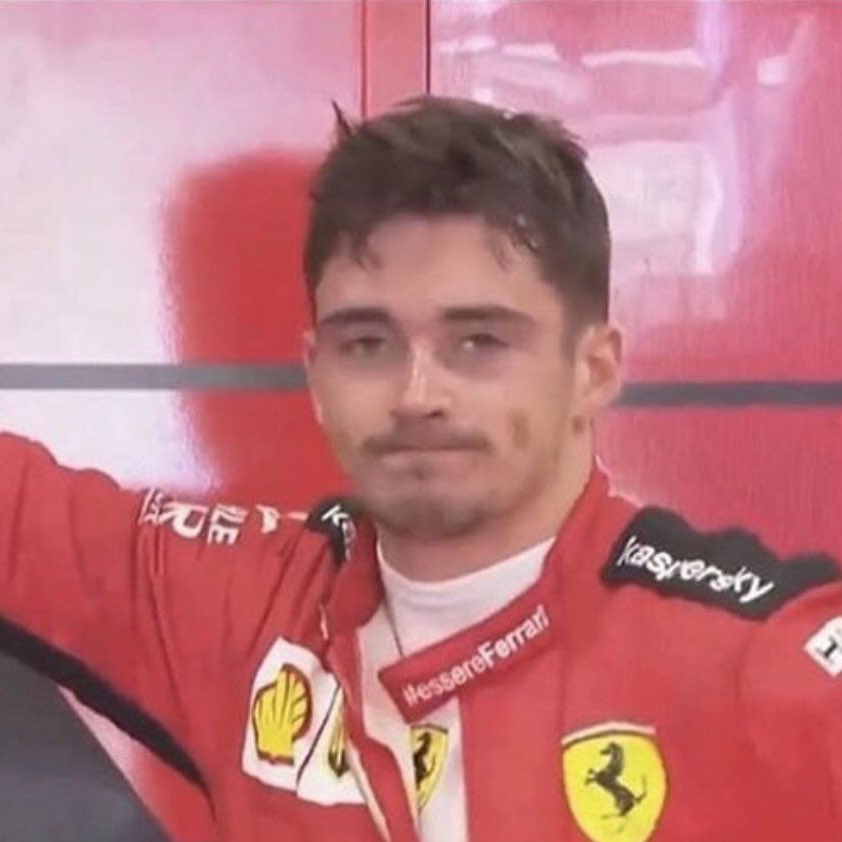 @Vetteleclerc Ferrari after realized that Vettel will crush them next year with those updates https://t.co/ER8BLuRNiV