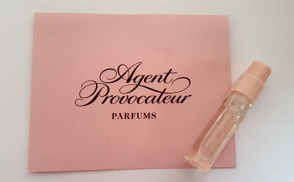 PerfectParfums's tweet image. Name of the Company- Agent Provocateur @TheMissAP 

The perfume name- Agent Provocateur

What I Like about Agent P - Musky light rose| Very sexy but sophisticated Floral scent

How I would describe Agent P. -Indian saffon| Jasmine| Amber

Fact- Serena Rees is a Founded of Agent P