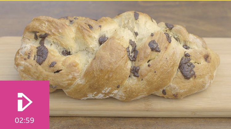 Year 7s - do you enjoy baking? Why not try out a chocolate challah bread recipe? 

bbc.co.uk/cbeebies/watch…