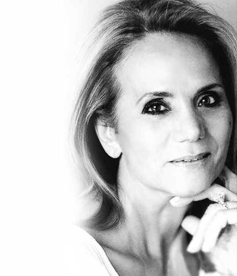 Nuestro recuerdo para uno de los hitos de la moda argentina, la gran Elsa Serrano. Un fuerte abrazo para su familia.