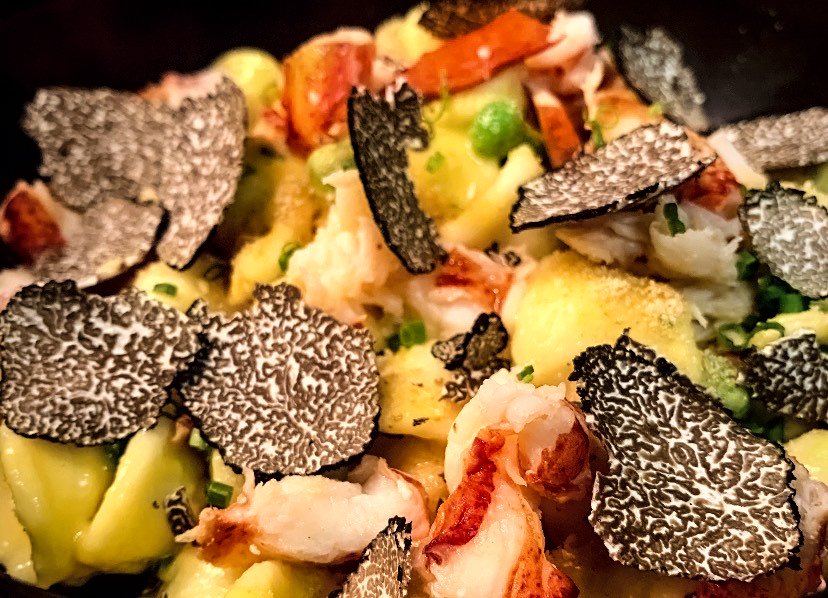 GtfishOyster's tweet photo. As if our Lobster Mac &amp; Cheese wasn’t decadent enough…Join us tonight and add shaved black truffles for an even more elevated dish. 
#GTFishandOyster #BokaRestaurantGroup https://t.co/jD9JHmMkNm