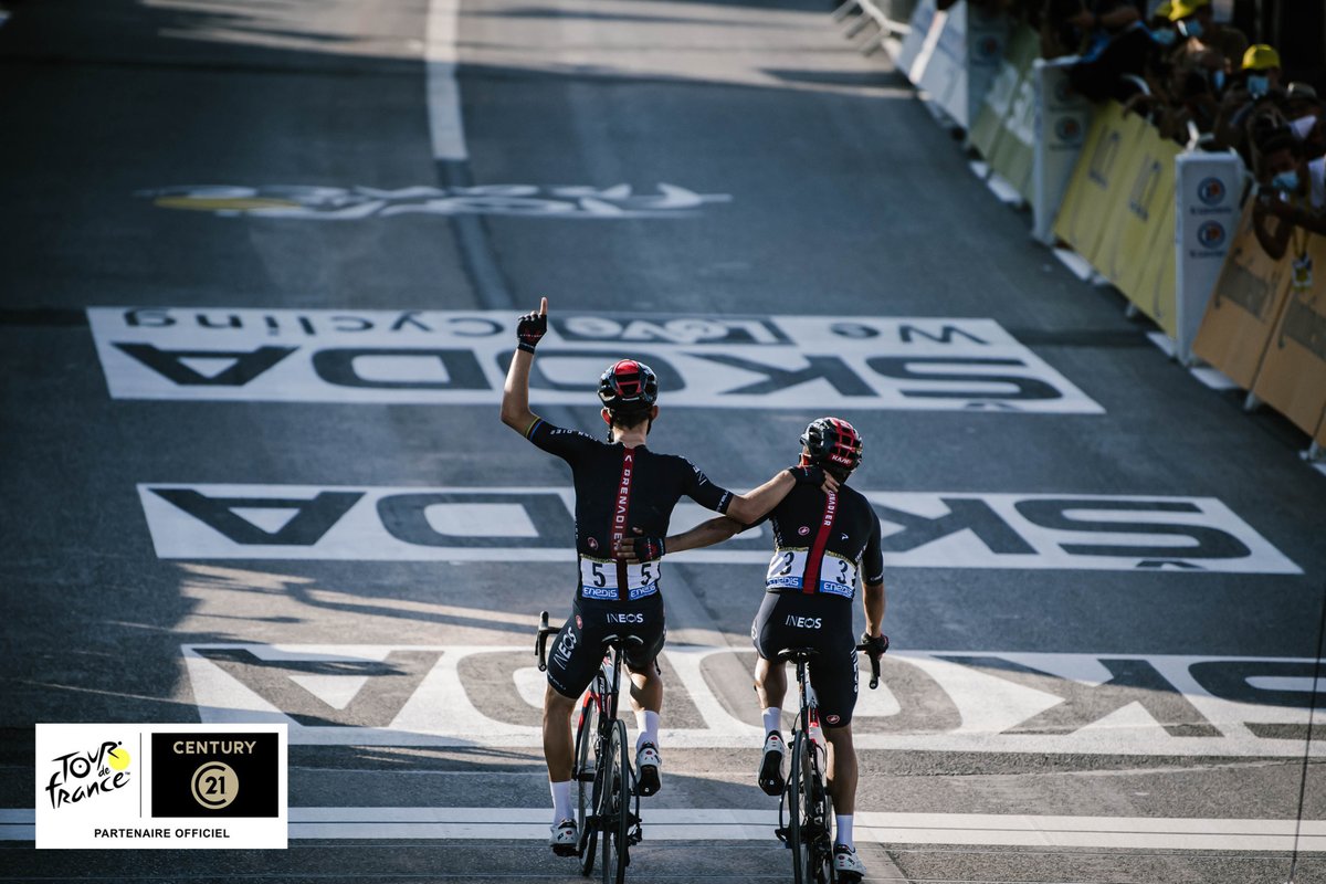 LeTour's tweet photo. 😍 PIC OF THE DAY 😍
by @century21fr 
#TDF2020 
📸 A.S.O / Pauline Ballet https://t.co/JTGOkvNtGy