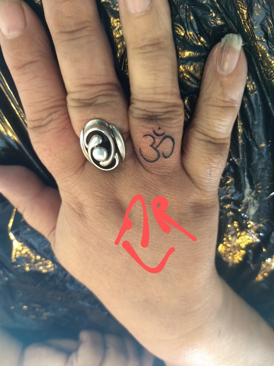 🕉 Charlot 🕉 tweet media