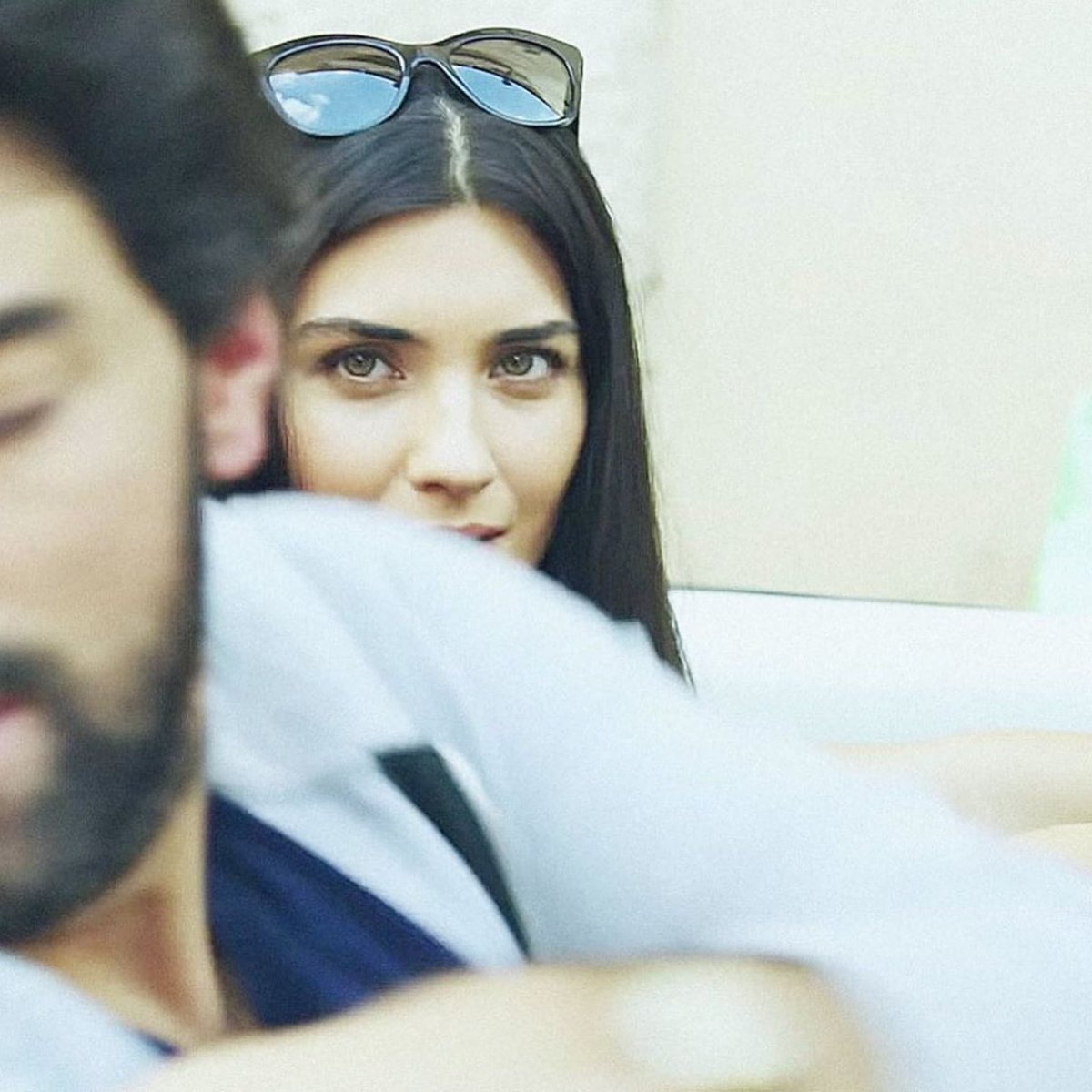 #TubaBüyüküstün ⇶ İnstagram Post 

⇘ Attraversiamo #karaparaaşk #blackmoneylove 😎#rome #roma #elifdenizer #2015 #series #setphotography ⇙