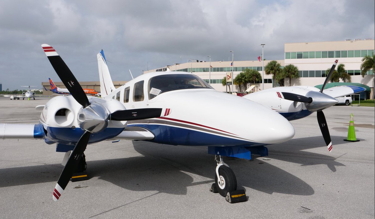 New to market: Seneca V PA34-220T 2006.  
Low time with Advance Glass Avionics Avidyne and ADS-B complied with.
 #privateaviation #aircraftsales #privatejet #aviation #beechcraft #cessnaaircraft #executiveaviation #executivelife #bombardier #gulfstream