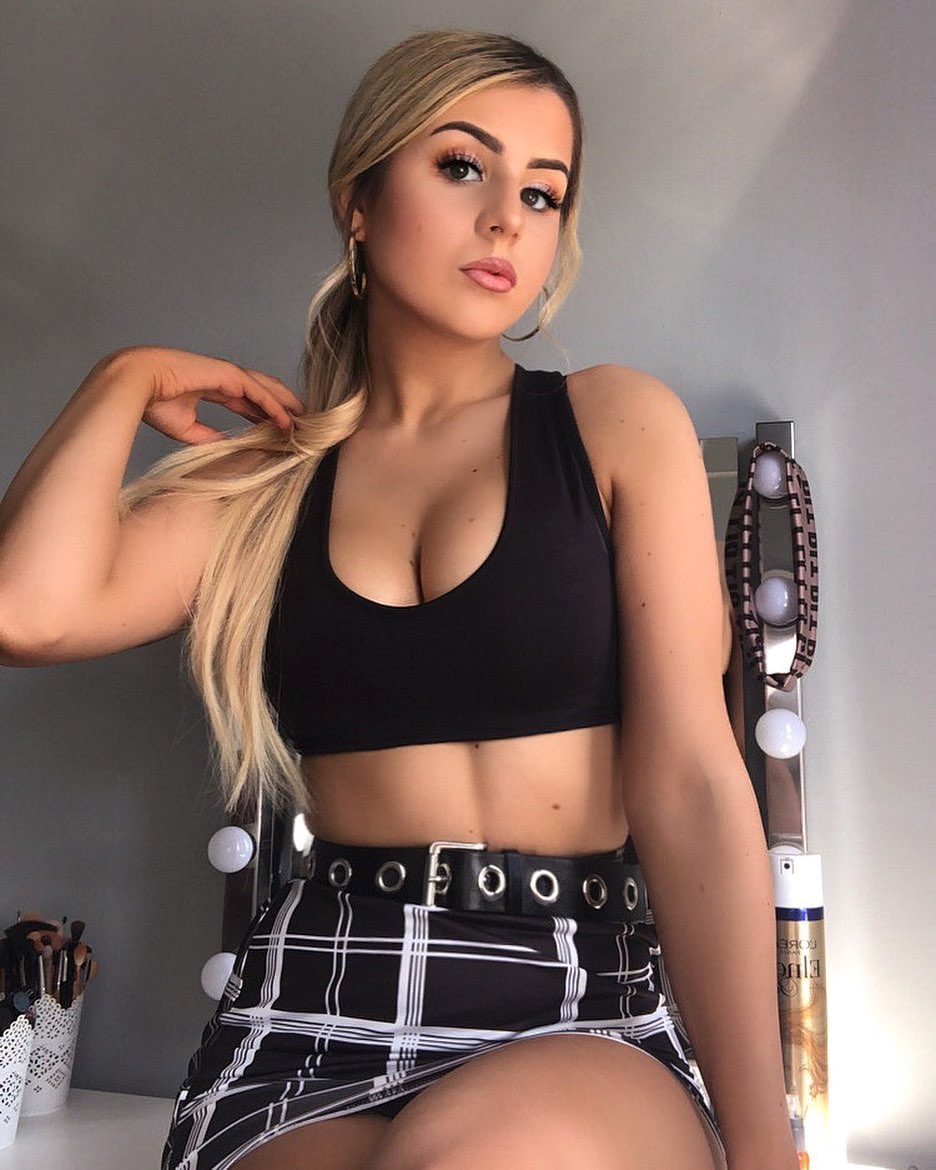JessicaBaileyUK's tweet photo. Want a sugar baby? DM me 😘😉  #sugardaddy #sugarbaby https://t.co/RYvsv2bmcQ