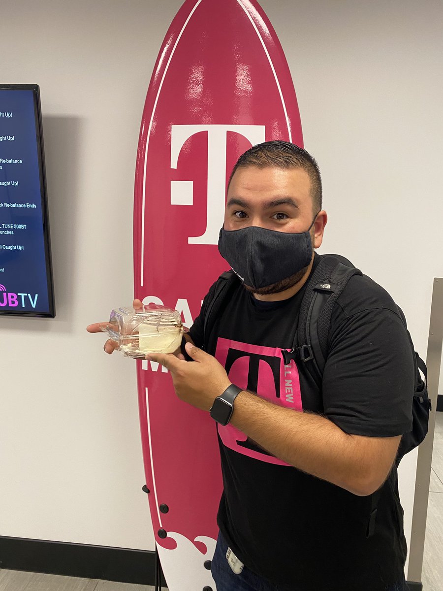 🚨Celebration Alert🚨 Congratulations <a href="/Ramonm2/">Ramon Medina</a> on your 8️⃣ years with #TeamMagenta! We get to celebrate his Magentaversary &amp; get to welcome him to the <a href="/TMOSantaMonica/">T-Mobile Santa Monica</a> Team as THE new Signature Store Manager. Excited for what’s to come!🔥 #SignatureFamily #TMobile3rdStreetPromenade