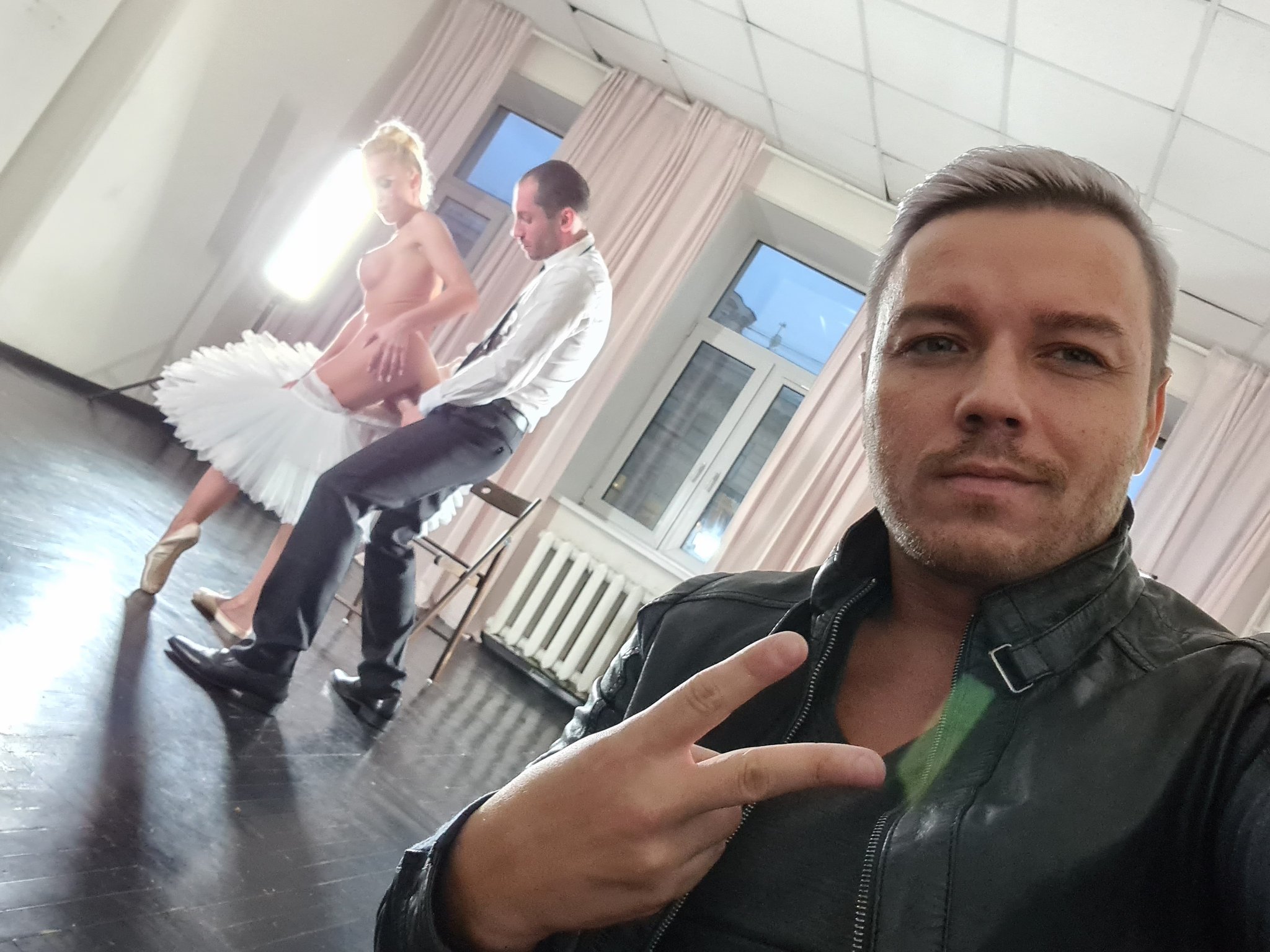 TW Pornstars 3 pic. Nick Whitehard. Twitter. short backstages from my