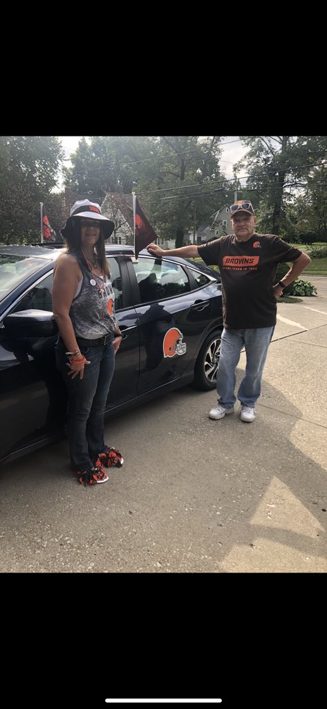 brownsfan1919's tweet photo. I am going to miss my @Browns family tonight. This will be the first home game I have missed since 1999. #thanksvirus #MakingMemories Go Browns https://t.co/GU2lw1AUie