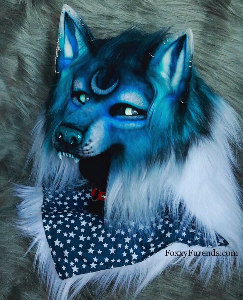 FoxxyFurends on X: Im so excited share the close up gallery for my  one-of-a-kind mask/headpiece; 🐾The Celestial Wolf🐾 Sibling mask to the  Celestial Tiger. Vision threw the eye-ducts & glow in the
