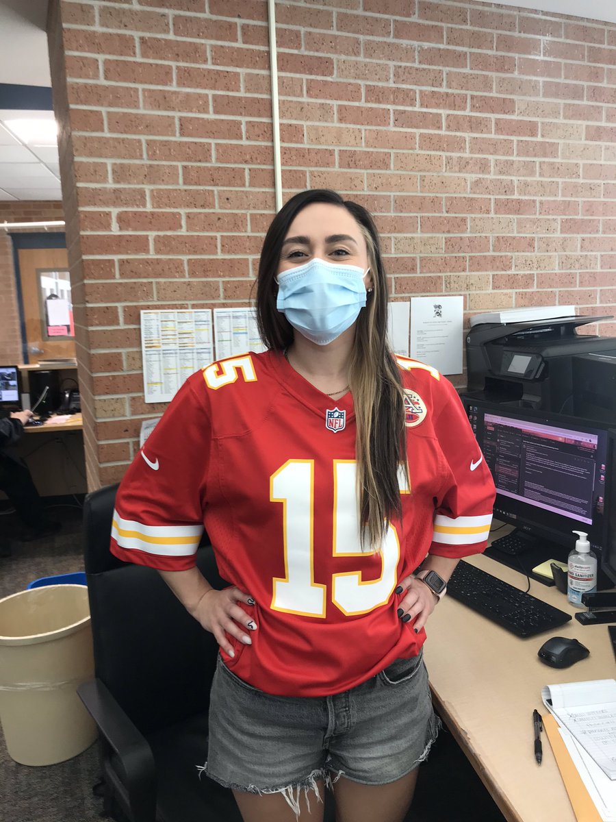 CenterSD's tweet photo. Game Day Attire- sport your favorite team! #GotGameCSD #VirtualSpiritWeek #HOMECOMING2020 https://t.co/JwaJXmvy0D