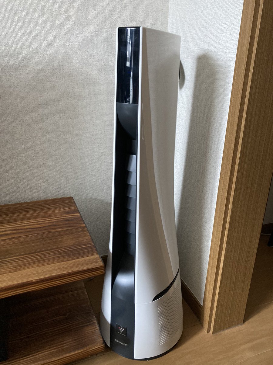 carnidoors's tweet photo. 本日はPS5予約開始日ですが、我が家には某S社より既に届いております。プロトタイプなのかサイズが大きい上、涼しい風が出る https://t.co/E82DHqMVAU