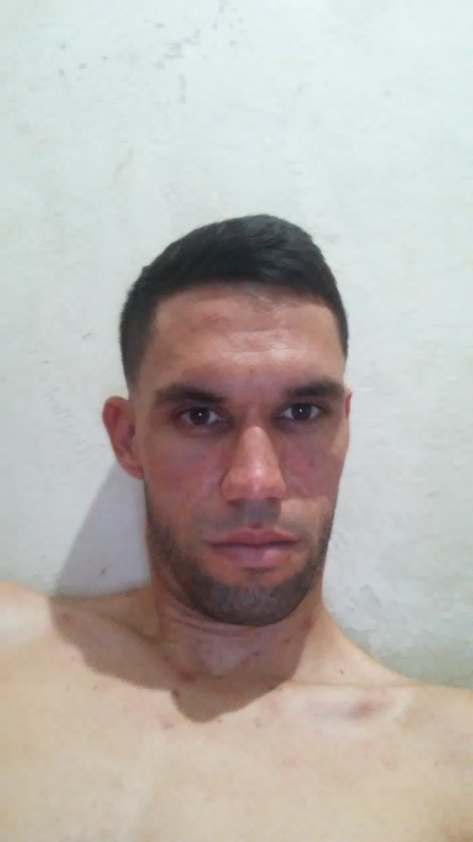 leguim11's tweet photo. 😘😘 https://t.co/EfI65MXiyA