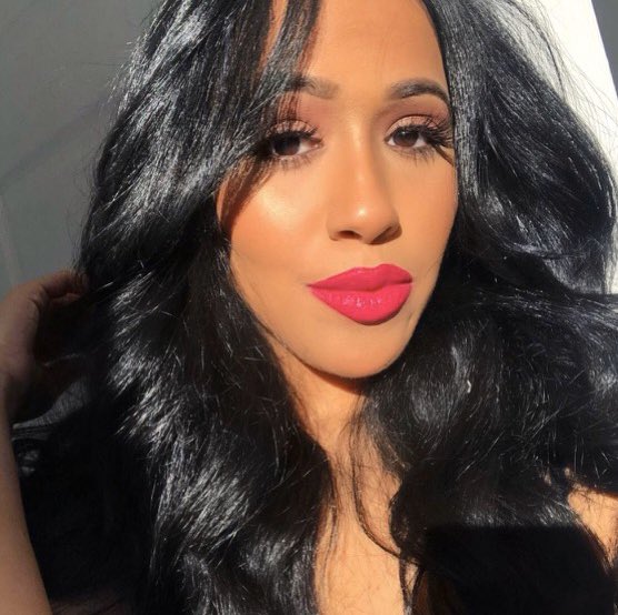 Sittin’ pretty as mf usual with  #STUNNA Lip Paint in vivid pink shade “UNLOCKED”  @Brieyonce  @AmarieKnowsbest  @BubblesNBuns  @theyluv_nia