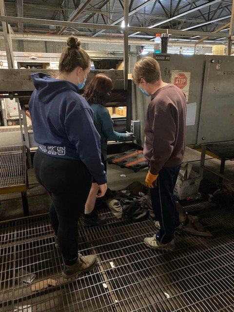 Utica safety committee member Cheryl Smith makes sure all fellow employees know the proper procedures of conveyor securing. 
<a href="/UPS/">UPS</a> #UPS #safetyfirstned #hof #lakeshore