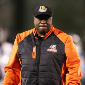 spaatup's tweet photo. Introducing the new man of the hour, Michael Peters. He's dedicated over 25 years to the Oakland youth and has developed college eligibility criteria that support a student-athlete's holistic academic success.
@spaatup
#spaat
#spaatup
#michaelpeters https://t.co/KTMJdl5Wiz