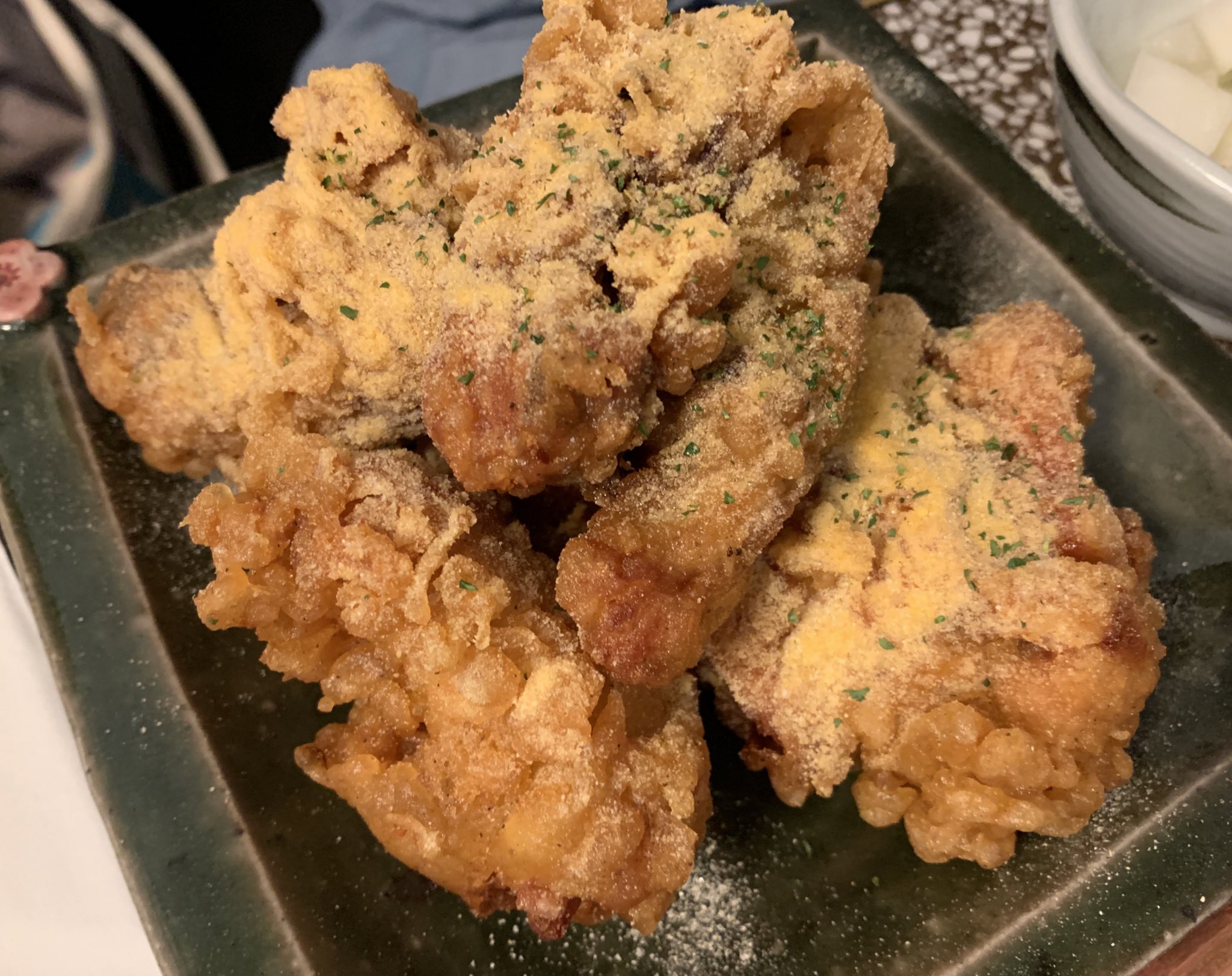 𝖸𝗈 𝖮𝗄𝖺𝖽𝖺 韓ドラの友よ 抜けがけごめんな また今日も 韓国料理レストランolleでチメク 韓国 語でフライドチキンとビールの意味 キメちゃった ほんとここのフライドチキンおいしいよ 揚げ方完璧サックサクでジューシー 粉チーズが魔性の旨さ 𝖸𝗈 𝖮𝗄𝖺𝖽𝖺 韓ドラの友よ 抜けがけごめんな また今日も 韓国料理レストランolleでチメク 韓国 語でフライドチキンとビールの意味 キメちゃった ほんとここのフライドチキンおいしいよ 揚げ方完璧サックサクでジューシー 粉チーズが魔性の旨さ