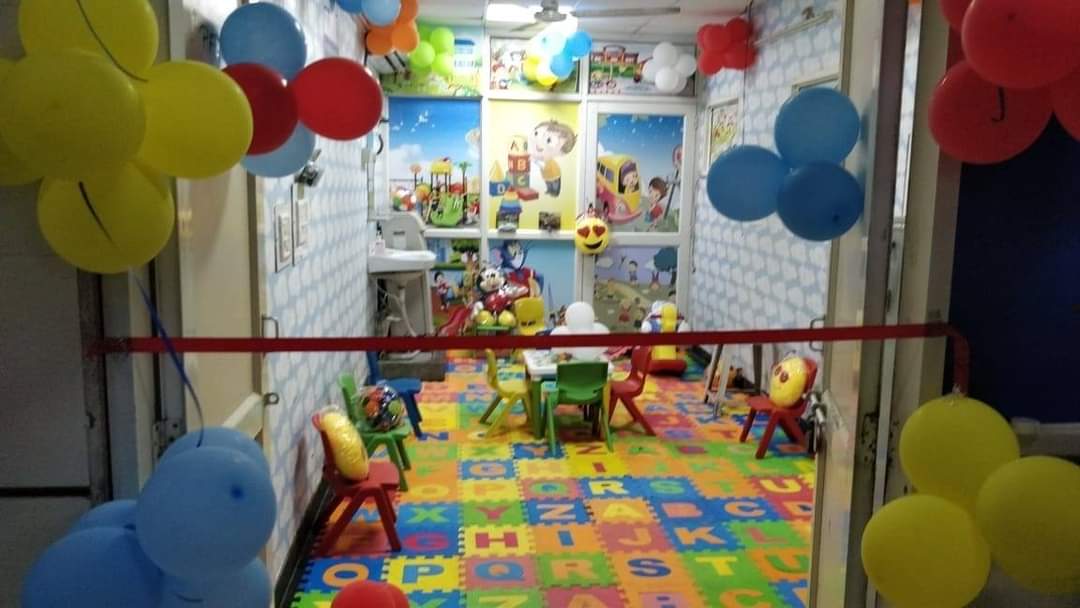SaJa_Office's tweet photo. Delhi Govt's LNJP gets a child-friendly COVID ward with fun games, a painting station, etc to keep the children happy while they are getting treated. https://t.co/6Ndq38Oc5O