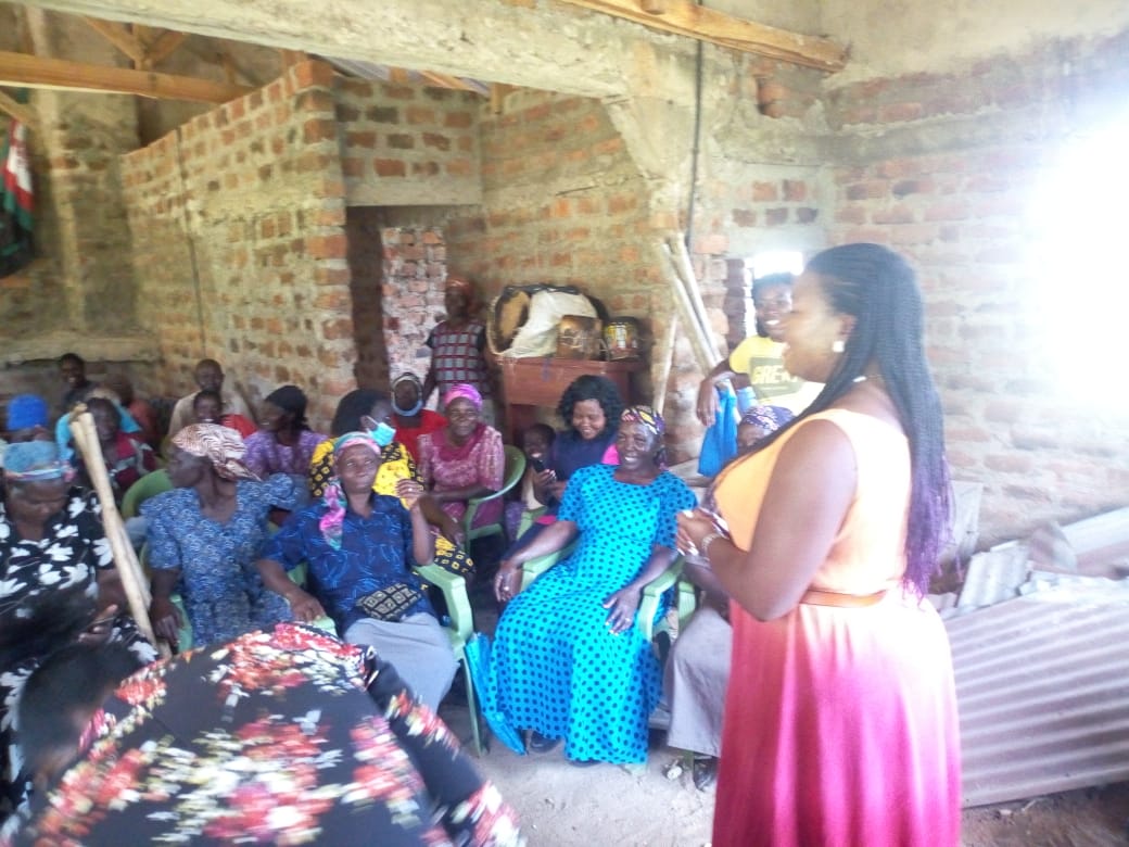 WinnyMajani's tweet photo. #UsawaMashinani 
At the grassroots trying to empower women and youth in living sustainable livelihoods through a creation of programmes. Vihiga county has to compete in markets @VuukaFM  @KBonimtetezi @TVMagharibiKe @Demdede @DonaldBKipkorir @Salomelugard @AntonyOyugi6 https://t.co/AXV7AHP35b