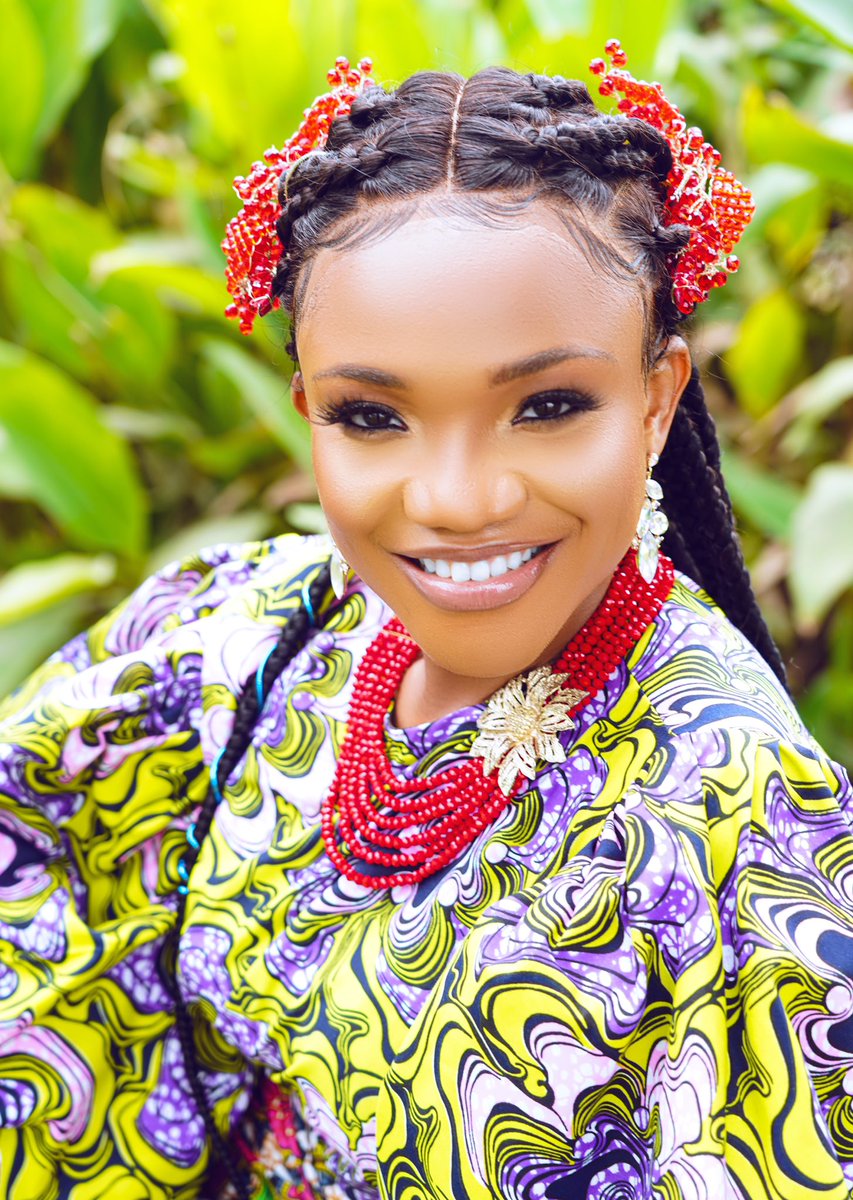 AdaEhiMoses's tweet photo. A year older today! Thank you Jesus for my life 🙌🏽 https://t.co/E4emqiVgKz