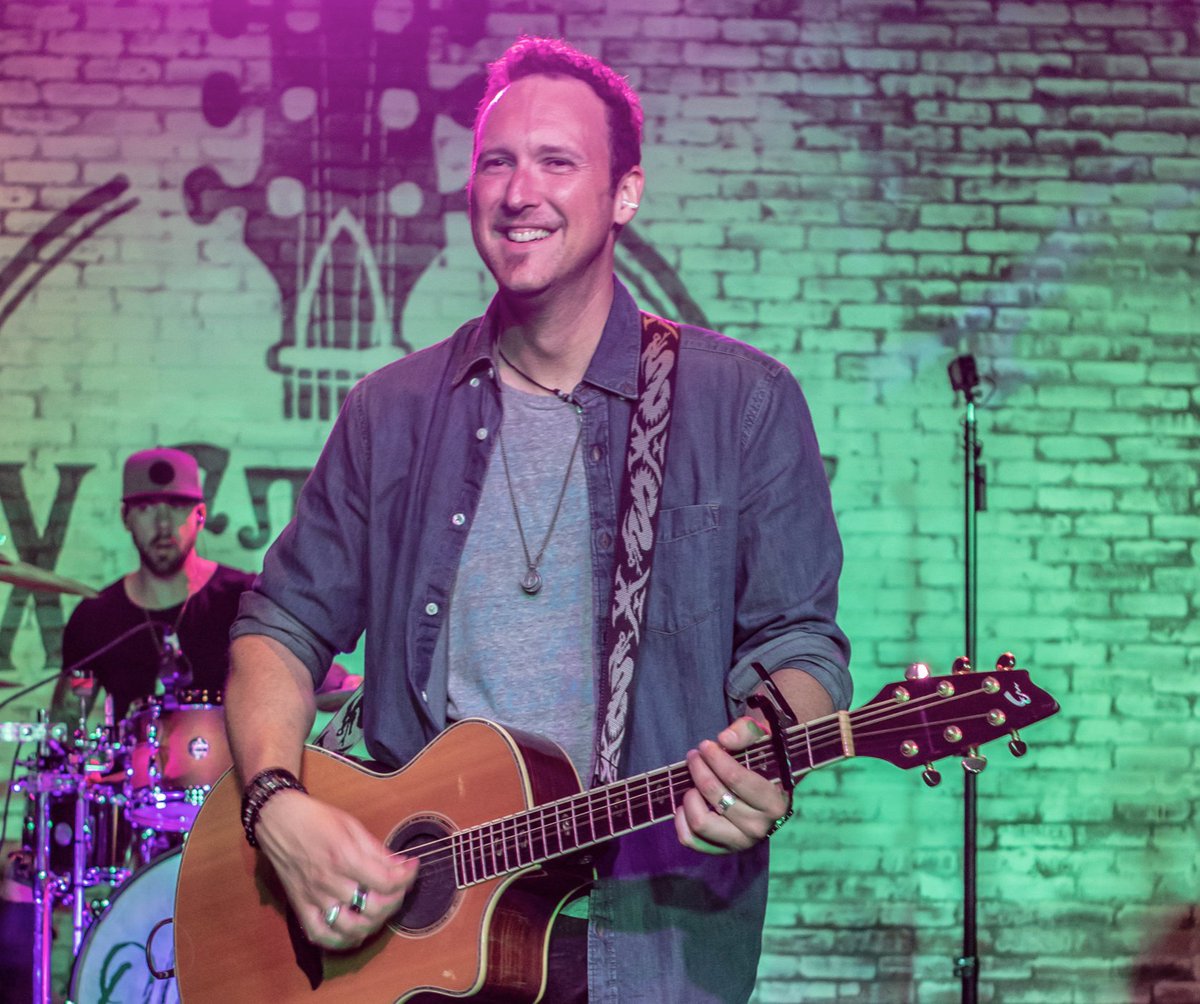 Our Summer Seminar Series has come to an end--don't miss our Virtual Social tomorrow at 2pm EST:

We will have LIVE music from <a href="/kevinherchen/">Kevin Herchen</a> 

Webinar Link:
performbetter.com/summer-seminar…

#performbetter #summerseminarseries