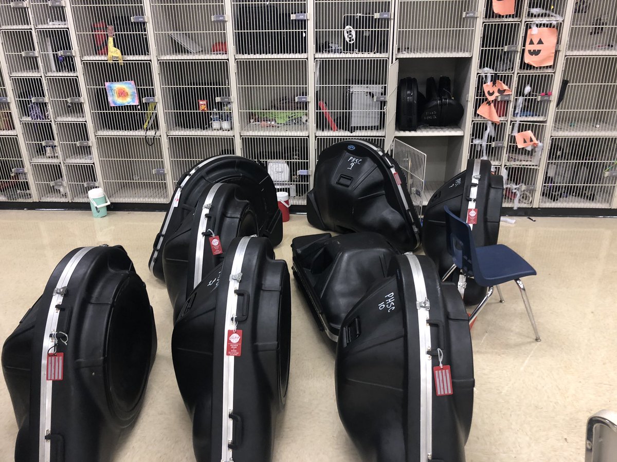 PHSCTigerBand's tweet photo. Tubas... we can do better than this.  Let’s get things looking nice and neat tomorrow. https://t.co/js5oYS1xSV