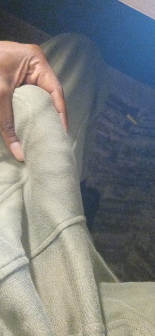 Retweet 4 me #bbc ##BAD. #DaddyDollazz https://t.co/khUFRaijBT<a href="/tag/bbc"class="tags">#bbc</a><a href="/tag/bad"class="tags">#BAD</a><a href="/tag/daddydollazz"class="tags">#DaddyDollazz</a>