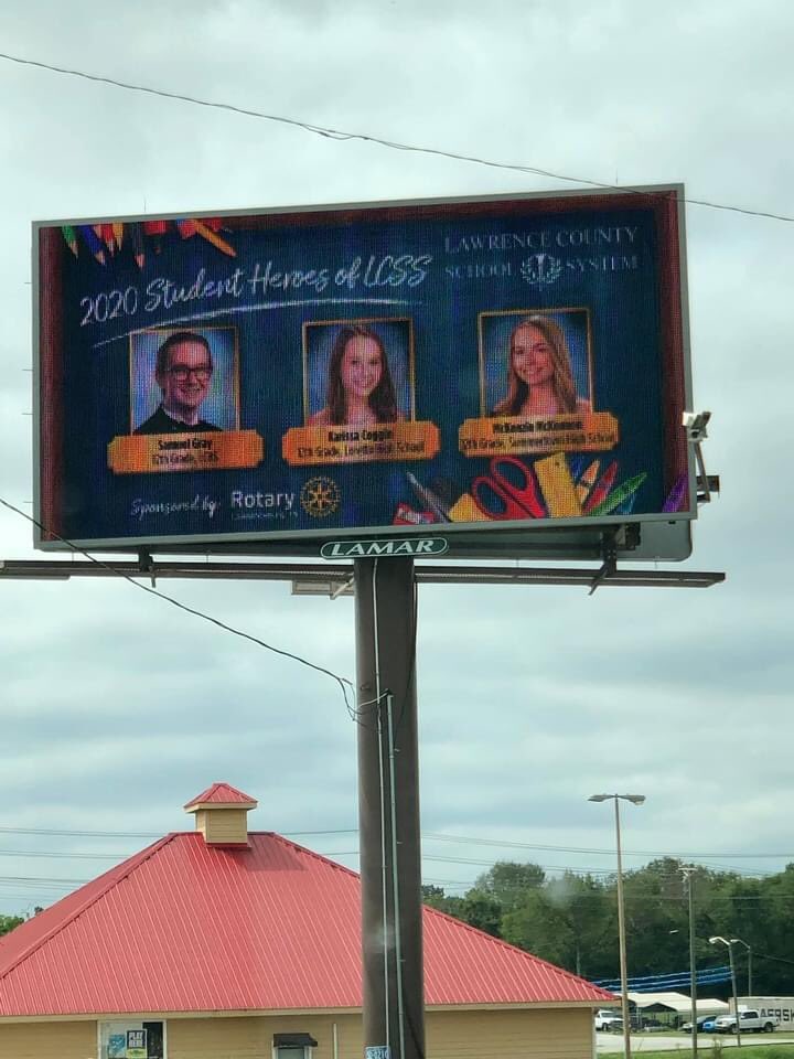 LCSSDirector's tweet photo. Congratulations to the 2020 Lawrence County School System Student Heroes! Be sure and check them out on two different billboards in Lawrenceburg! Special thanks to our partners Lawrenceburg Rotary for helping us celebrate our students! #LCSSDifferenceMakers https://t.co/3KYq6w9DuH