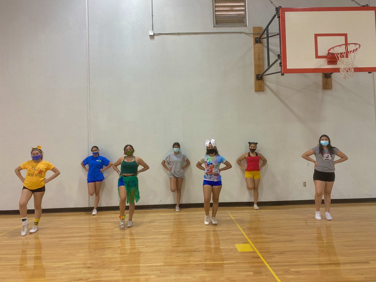 cheer_SEHS's tweet image. “All our dreams can come true, if we have the courage to pursue them.” - Walt Disney 🌈
SE Cheer is definitely dreaming BIG! 📣
#disneytheme ✨ #sehsthebest #cheerlife 🎀