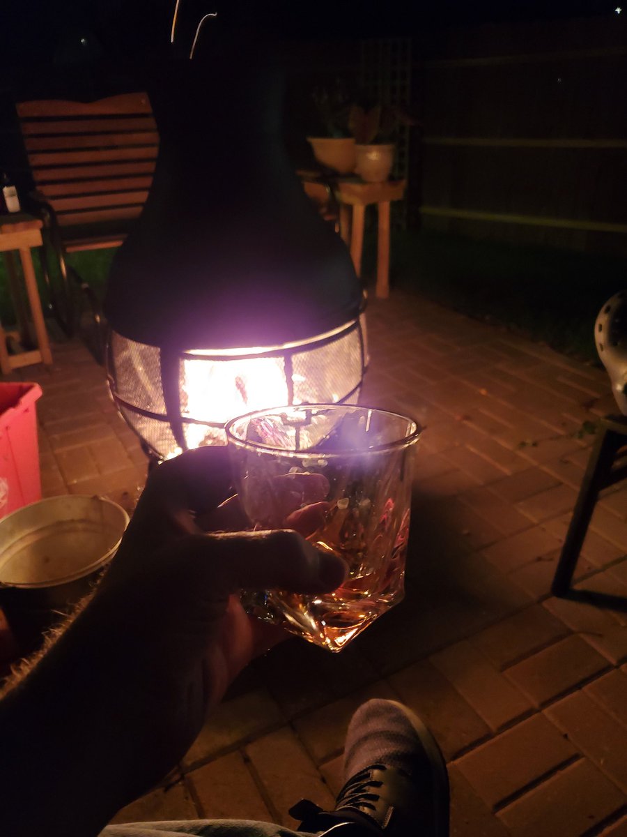 tjbierschbach's tweet photo. #FirepitTherapy https://t.co/dvt4lYkRad