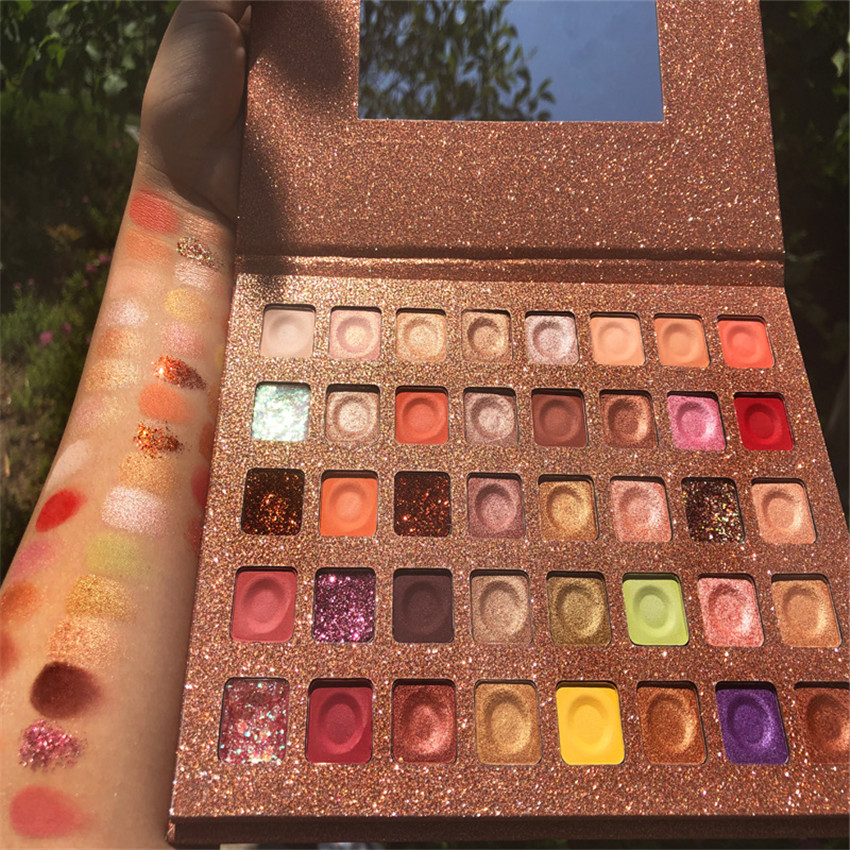 Lewisan17's tweet photo. 40-color Eyeshadow Palette
Supper pigmented and soft creamy powder, match most skin tone to make the makeup look brighter
https://t.co/P6qVFnFY1q
#glittereyeshadow #rainboweyeshadow #eyeshadowspalette #eyeshadowlover #eyeshadows  #eyeshadowlook #eyeshadowpalette https://t.co/EHEiA6qVlE