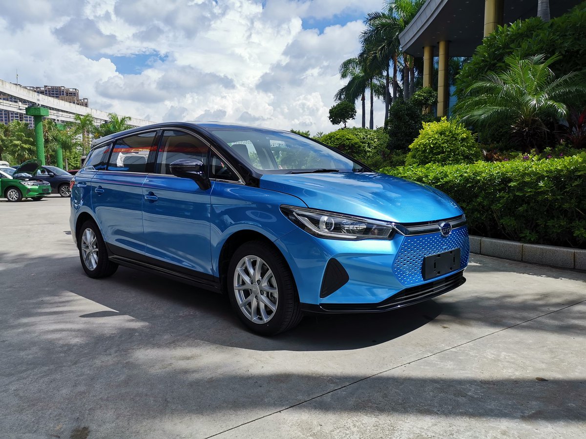 What if you see this in your street, or at your neighbour? 500KM/per charge, a pure electric car.