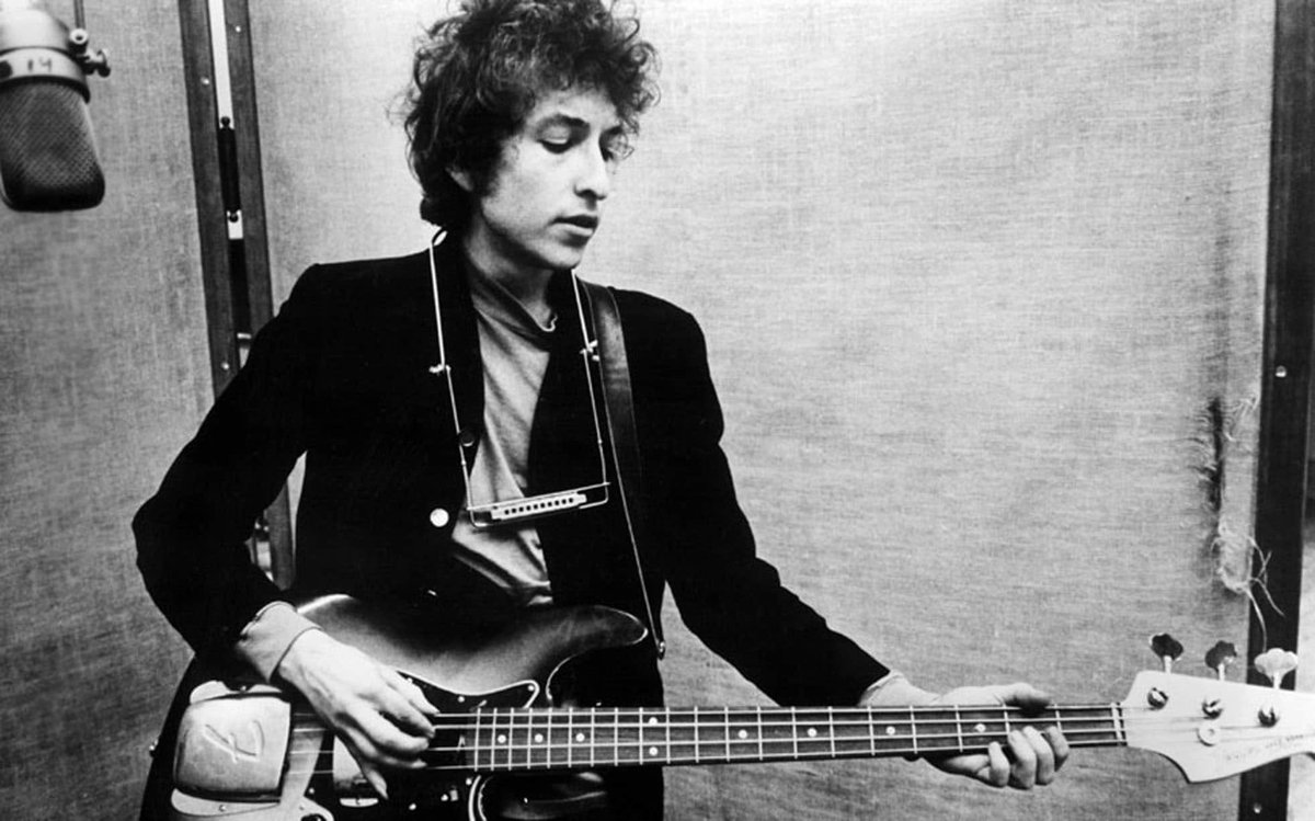 2. Bob Dylan.Obsessed with folk music. Hitchhiked from MSP to NYC with $10 and a guitar. He put himself in an environment w/ all the other folk artists. Surrounded himself with greatness & learned as much as he could.Now: 100M albums, 11 Grammies, Oscar & a Nobel Prize.