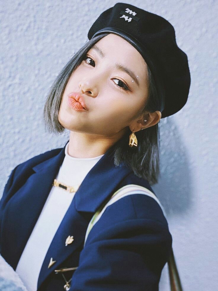 Hallo i'm zeline🍦

Mutual?rt or like
Fambest?dm

#roleplayerkpop #roleplayaccount #mutualan #rpindonesia #roleplayerindonesia #roleplayer #roleplay #rpkpop #rpindo #roleplayerindo #rp #roleplayerworld #roleplayeraccount #roleplayindonesia