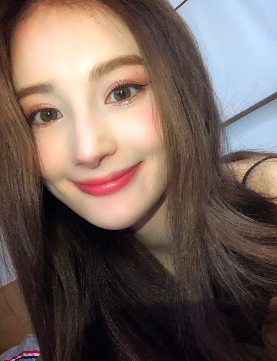 REAL_LANA_2311's tweet photo. Long time no see Luminous(✿◖◡​◗)❤💙

#HICC
#LANA #라나
#LUMINOUS https://t.co/bS0xjFarZZ