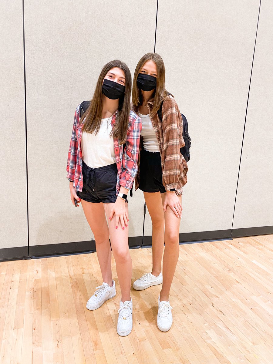 Twin day &amp; flannel day all in one!! Happy hoco week!!🥳🥳 #dressupdays