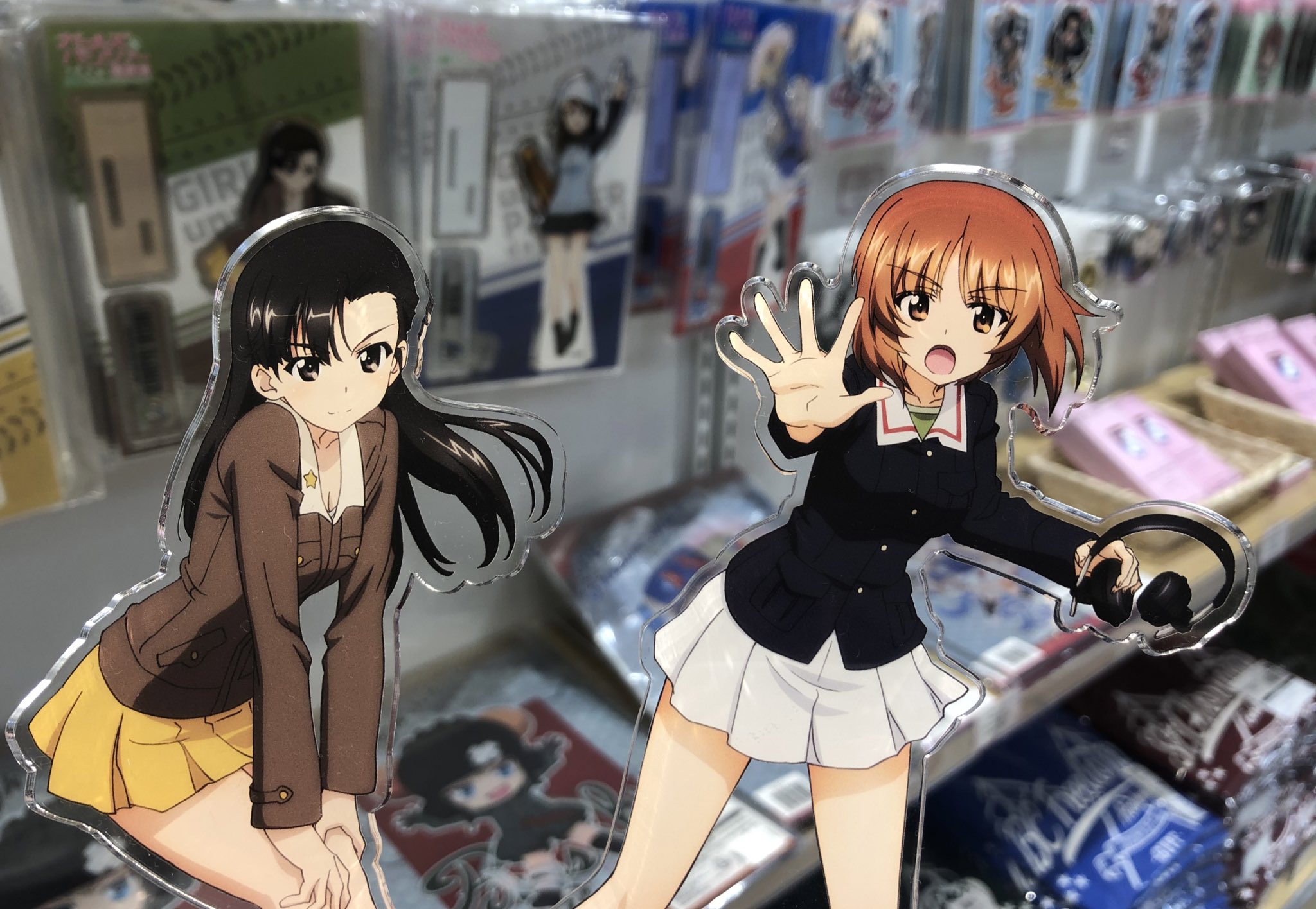 キャラポップストア池袋サンシャインシティアルタ店 على تويتر ガールズ パンツァー 最終章 キャラポップストア 最終章第3話 劇場上映決定おめでとうございます この二人から目が離せませんね 当店から新登場のアクリルスタンド 全5種
