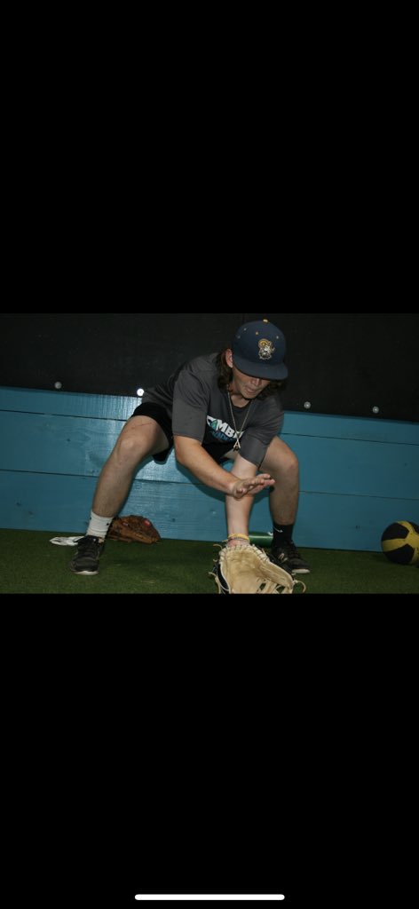 Anthonysharp38's tweet photo. This years gonna be a great year! #postgrad #4mif #takeoff2020 🚀 https://t.co/sMyuGyJS9a