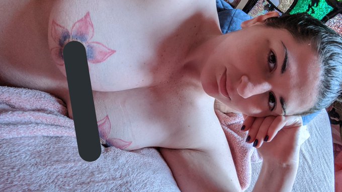 Uncensored on AVN Stars https://t.co/yKFxlTT3DU