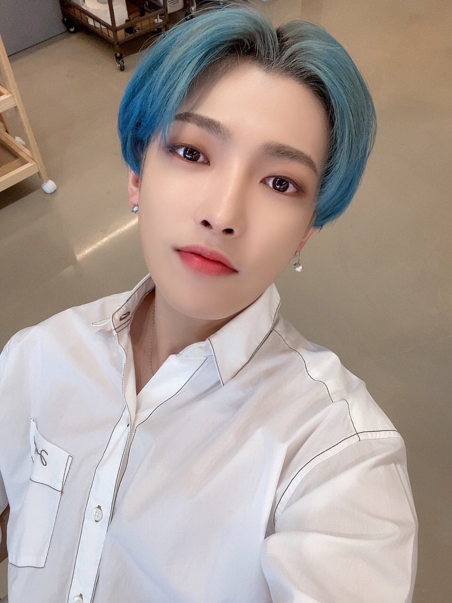 [#홍중] 오늘도 사랑해요 에이티니❤
#ATEEZ #에이티즈