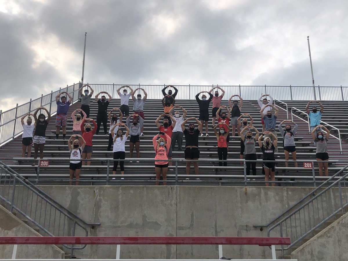 OSU_SpiritSquad's tweet photo. First (socially distant) meeting of the year for the 2020-2021 team is in the books! O-H-I-O #GoBucks https://t.co/KYHF2kQ1V7
