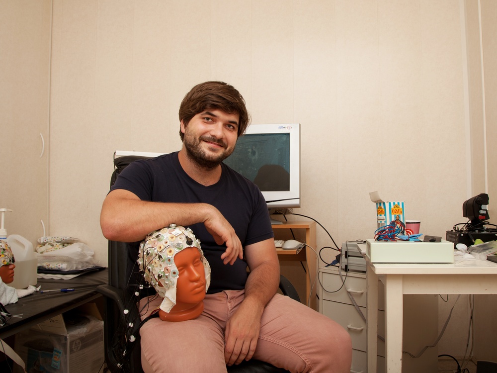 Ilya Zakharov ( @ilia_zaharov) studies behavioural genetics and neuroscience and in Moscow in Developmental Behavioural Genetics Lab. He was the first author from Russia to participate in a PSA study and is also involved in PSA006 and PSA-Covid projects.