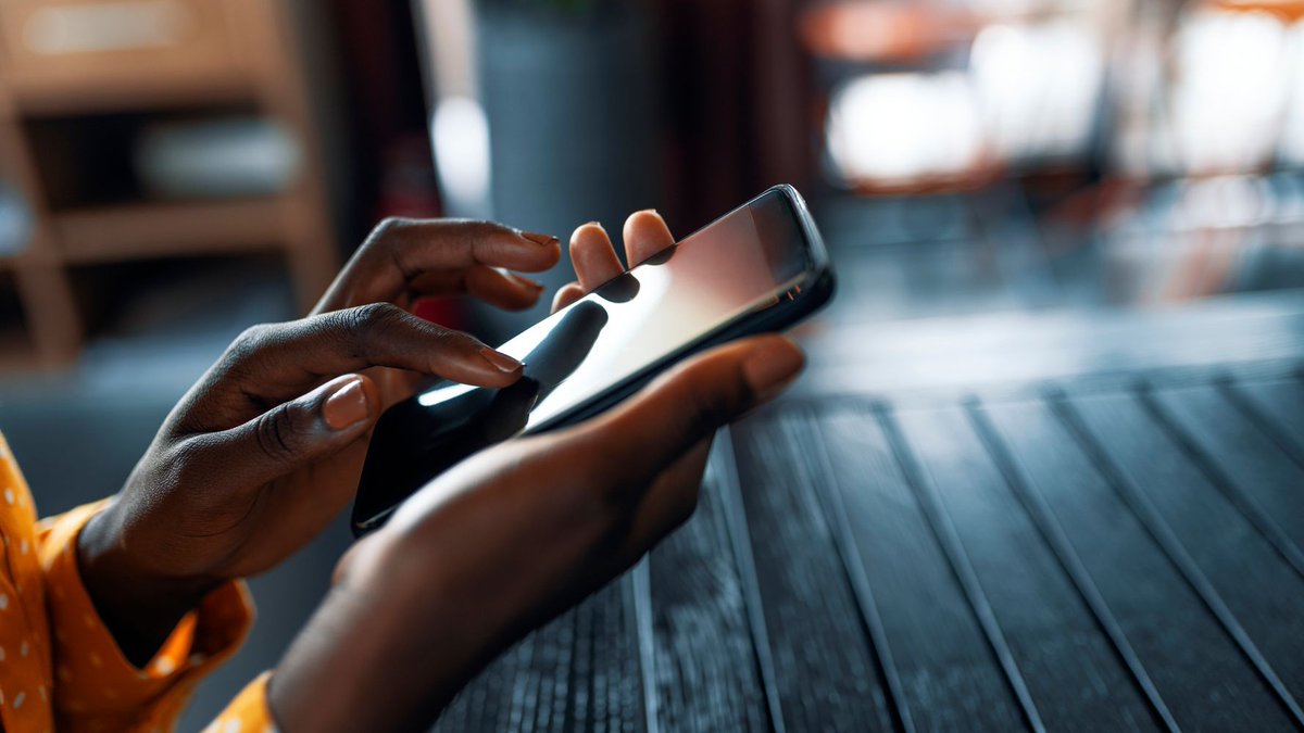 People Are Discussing Their Therapy On Social Media. Share Or Overshare? I spoke to <a href="/Habibakatsha/">Habibakatsha</a> at <a href="/HuffPostLife/">HuffPost Life</a> about what therapists and their clients might consider.

I'm sure <a href="/aclientfirst/">Erin Stevens same handle elsewhere</a> would have much to add!
 buff.ly/33IJo6I