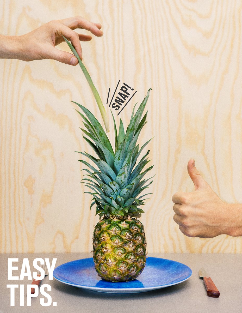 Zo weet je of je ananas rijp is: pluk een blad uit de kruin. Lukt dit makkelijk? Dan is 'ie klaar om op te eten! 🍍 #Easy
