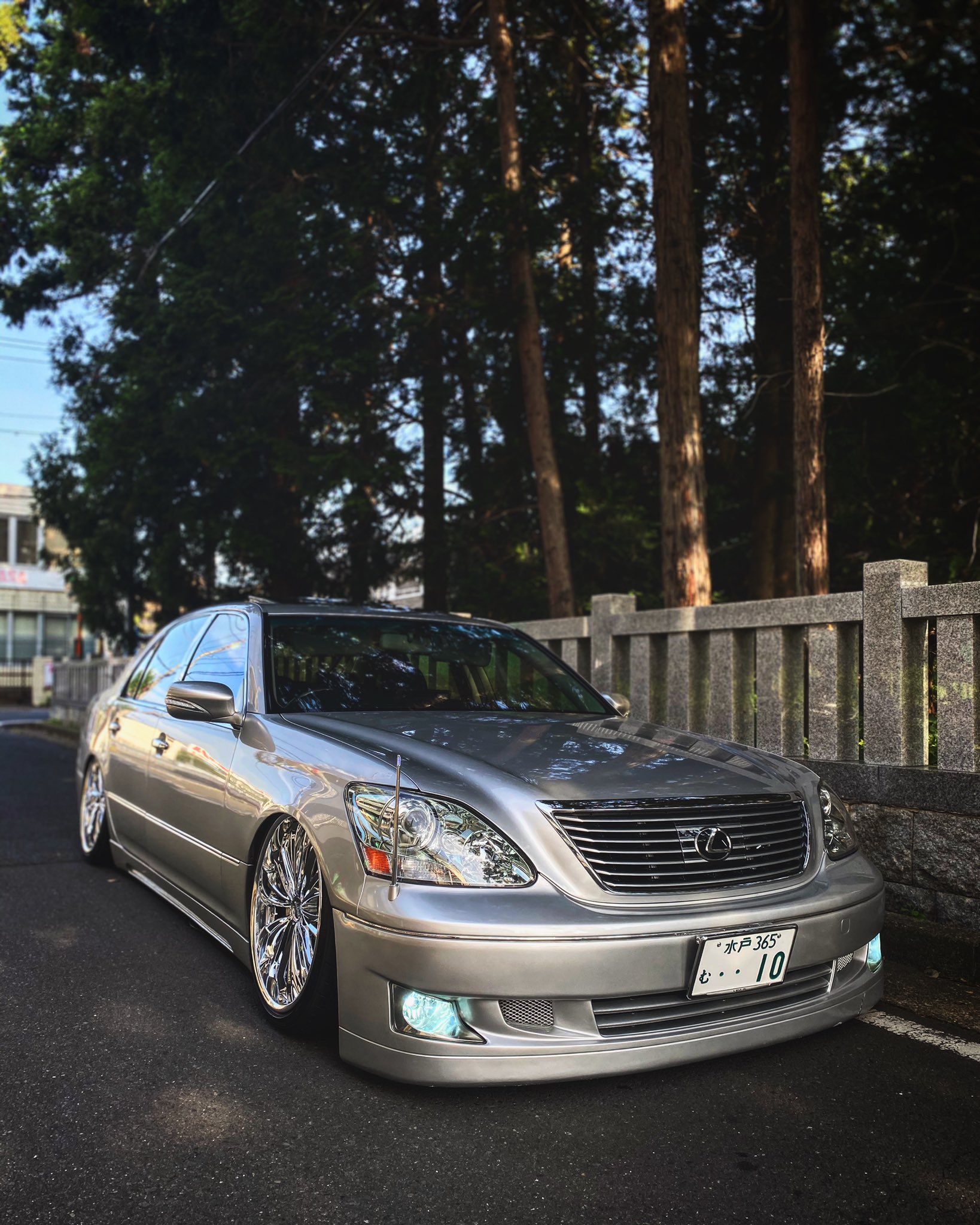 Twitter 上的 悠斗celsior 路駐してる改造車ってかっこいいよね セルシオってかっこいいよね セルシオ推奨委員会 よきまるシルバー T Co Trjuahumty Twitter