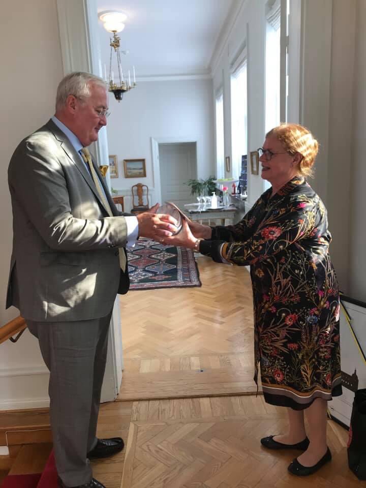 For till Kalmar för att tacka av kollegan @LandshovdingenK Cecilia Schelin Seidegård, som tog på sig att vara tf Landshövding i Kalmar under ett år efter fullgjorda nio år på Gotland. Uppenbart att Cicci blivit lika uppskattad i båda sina län!